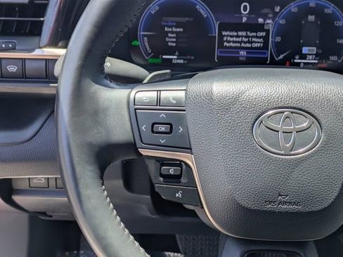Used 2023 Toyota Crown Platinum AWD/4WD image 19