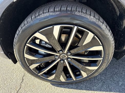 New 2026 Volvo XC60 T8 Ultra w/ Protection Package Premier image 9