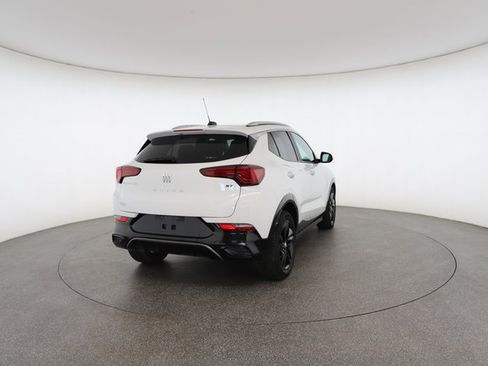 Used 2024 Buick Encore GX Sport Touring image 16