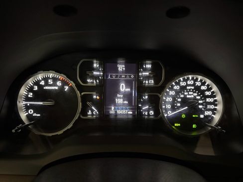 Used 2020 Toyota Tundra Limited w/ Limited Premium Package image 24