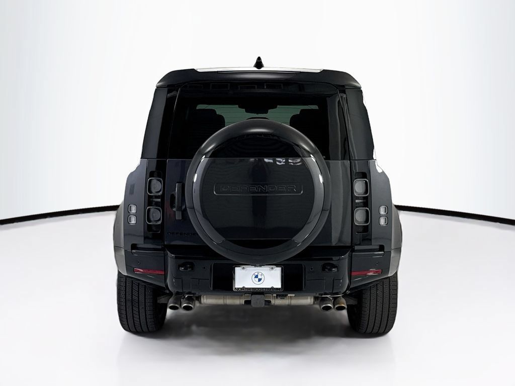 Used 2024 Land Rover Defender 110 V8 AWD/4WD image 6