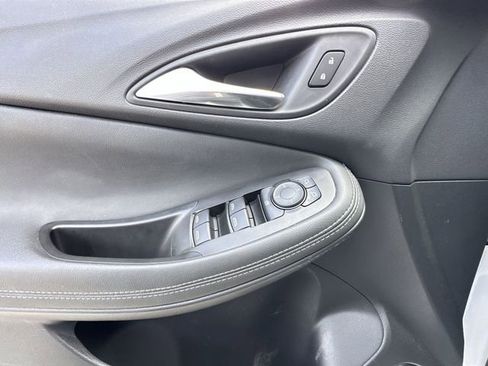 Certified 2023 Buick Encore GX Preferred w/ Cold Weather Comfort Package AWD/4WD image 21