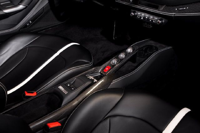 Used 2021 Ferrari F8 Tributo RWD image 53