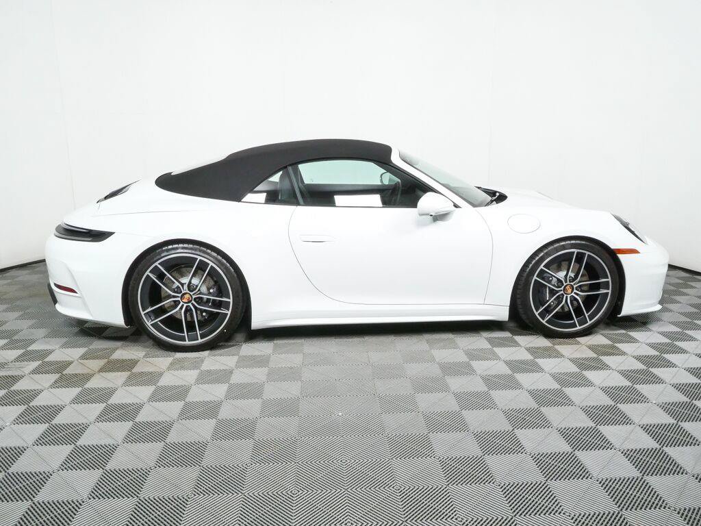 New 2026 Porsche 911 Carrera T RWD image 30
