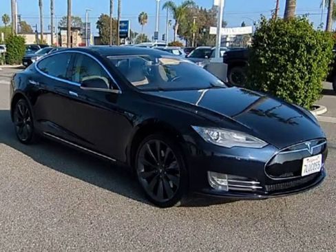 Used 2013 Tesla Model S Performance image 2