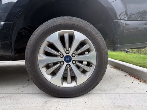 Used 2018 Ford F150 XL w/ Equipment Group 101A Mid RWD image 10