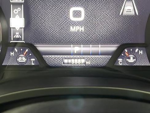Used 2025 RAM 1500 Laramie w/ Bed Utility Group AWD/4WD image 10