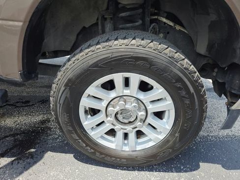 Used 2015 Ford F250 XL w/ Power Equipment Group AWD/4WD image 32