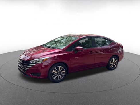 Used 2025 Nissan Versa SV image 8