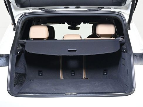 Certified 2022 Porsche Cayenne image 25