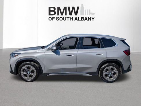 Used 2025 BMW X1 xDrive28i w/ Premium Package AWD/4WD image 3