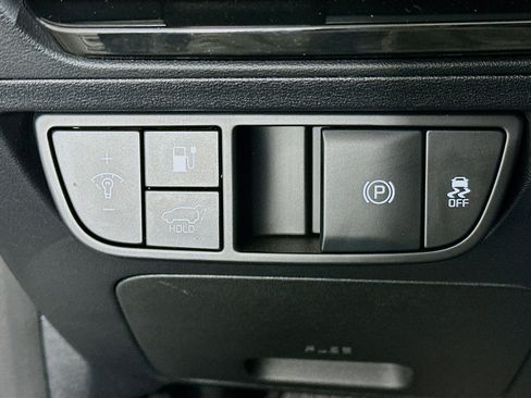 Used 2023 Kia EV6 Wind image 17