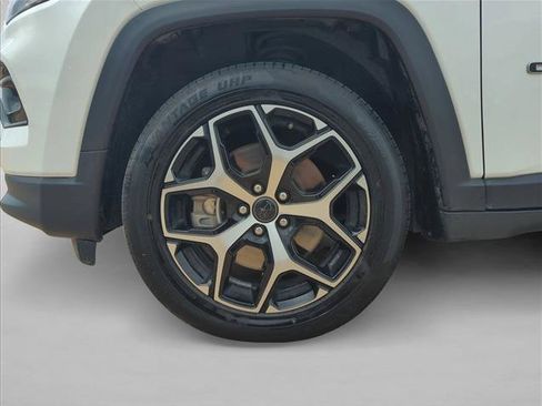 Used 2025 Jeep Compass Limited AWD/4WD image 22