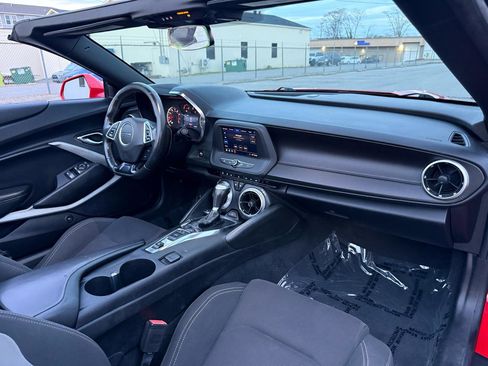 Used 2020 Chevrolet Camaro LT RWD image 25