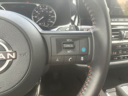 Used 2025 Nissan Pathfinder Rock Creek AWD/4WD image 23