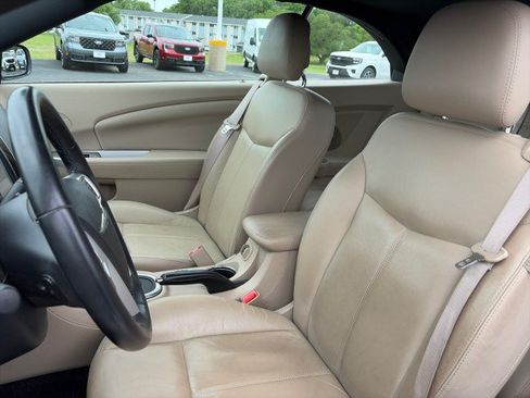 Used 2013 Chrysler 200 Limited FWD image 10