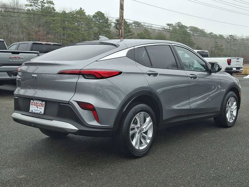 Certified 2024 Buick Envista Preferred w/ Convenience I Package image 6