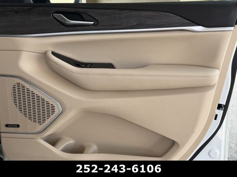 Used 2022 Jeep Grand Cherokee Limited 4xe w/ Luxury Tech Group II AWD/4WD image 47