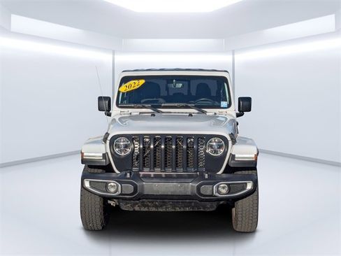 Used 2022 Jeep Gladiator Sport image 8