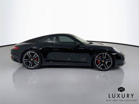 Used 2017 Porsche 911 Carrera 4S AWD/4WD image 5