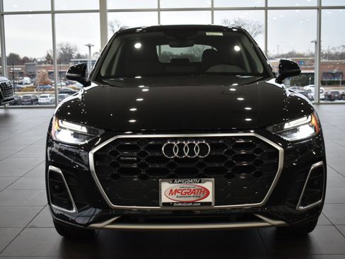 Used 2023 Audi Q5 2.0T Premium w/ Convenience Package image 6