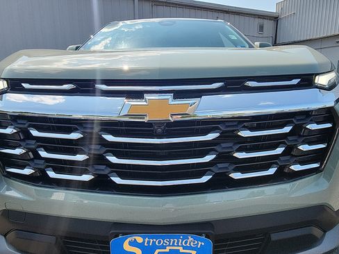 Used 2026 Chevrolet Equinox LT w/ Safety and Technology Package AWD/4WD image 14