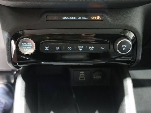 Used 2024 Ford Escape Platinum AWD/4WD image 32