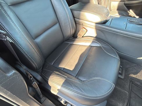 Used 2013 Ford Taurus SEL image 48