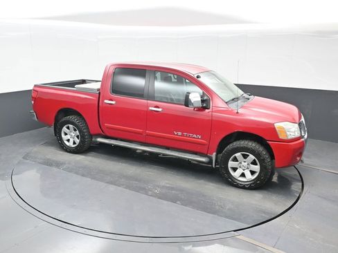 Used 2005 Nissan Titan LE w/ (U01) Nissan Navigation Pkg image 23