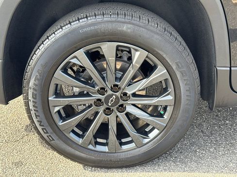 Used 2023 Chevrolet Traverse RS w/ LPO, Floor Liner Package image 17