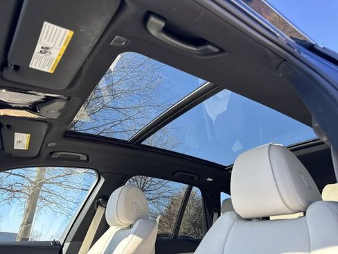 Used 2021 BMW X5 xDrive40i w/ Premium Package image 9