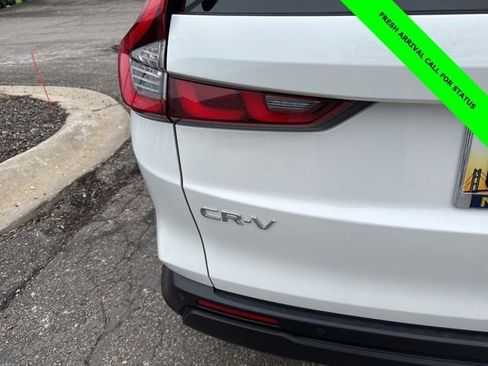 Used 2024 Honda CR-V EX-L image 9