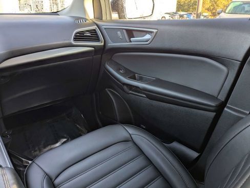 Used 2024 Ford Edge SEL image 19