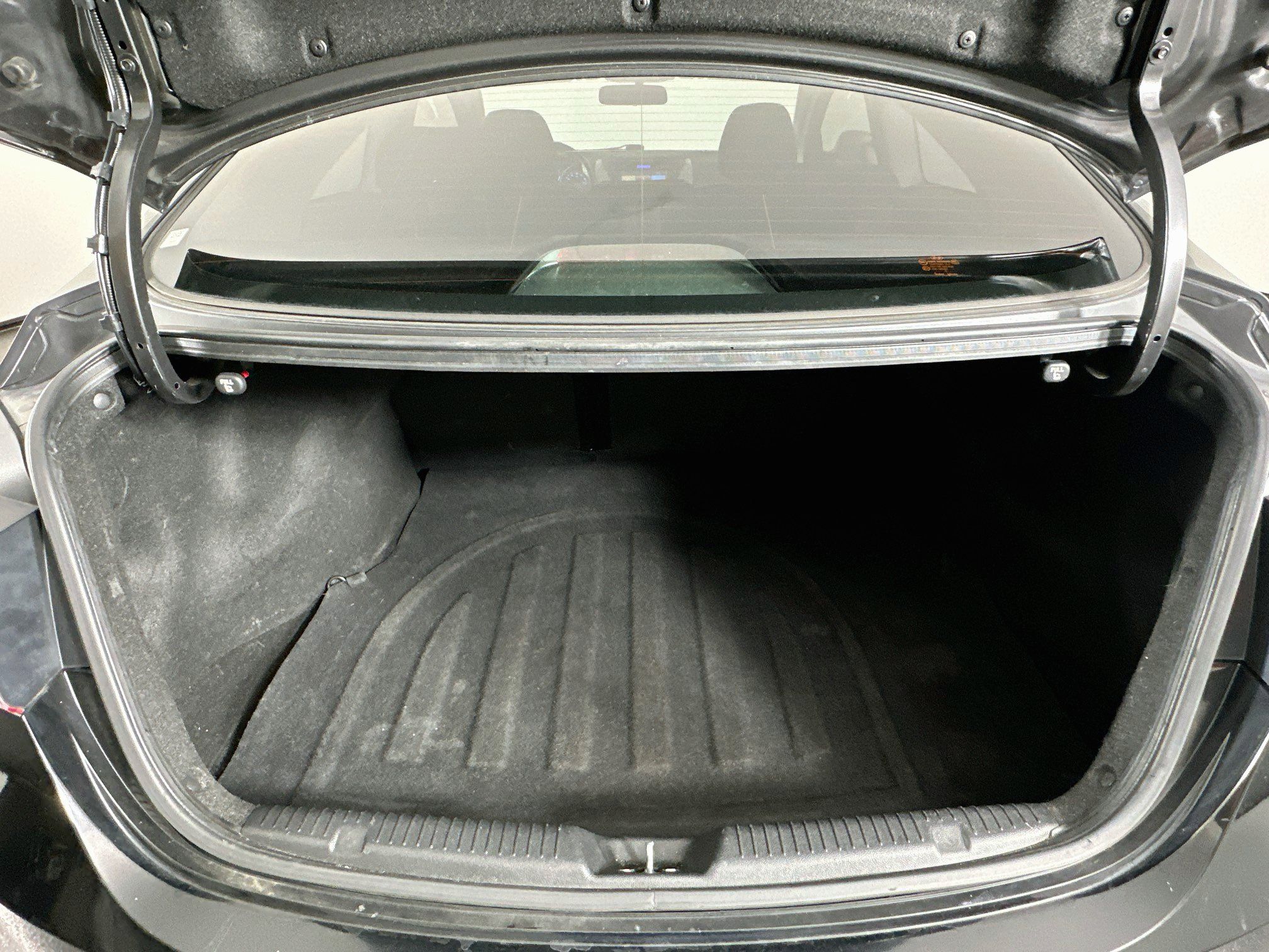 Used 2013 Hyundai Elantra FWD image 24