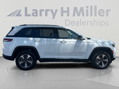 Used 2023 Jeep Grand Cherokee 4WD 4xe image 6