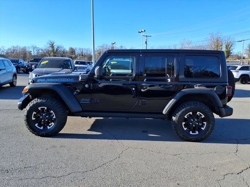 Used 2025 Jeep Wrangler Unlimited Rubicon 4xe w/ Safety Group image 7