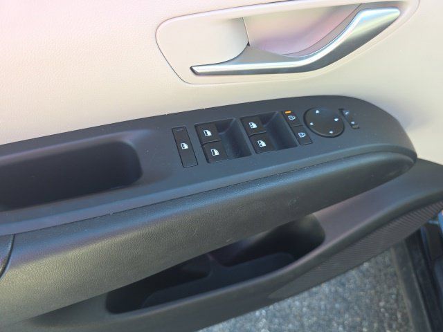 Used 2025 Hyundai Tucson SEL FWD image 13