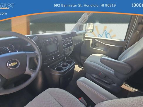 Used 2019 Chevrolet Express 3500 LT w/ LT Preferred Equipment Group RWD image 9