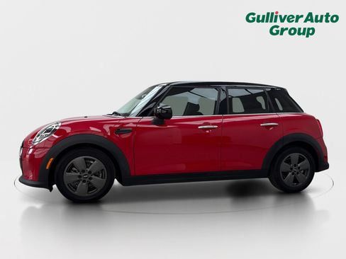 Used 2023 MINI Cooper 4-Door Hardtop FWD image 2