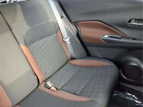 Certified 2023 Nissan Kicks SR image 18