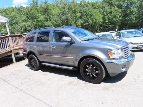 Used 2007 Chrysler Aspen Limited image 5