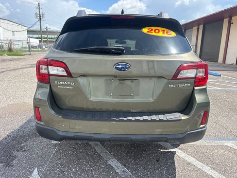 Used 2016 Subaru Outback 2.5i Premium w/ Popular Package #1 AWD/4WD image 4