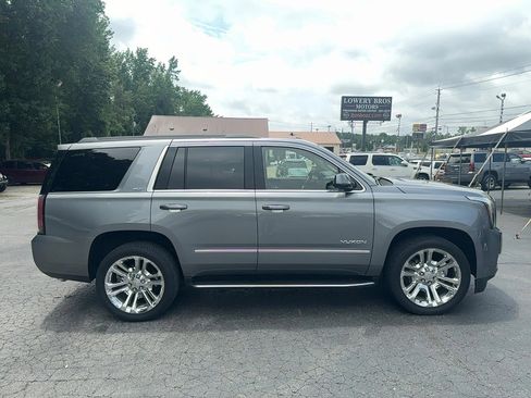 Used 2018 GMC Yukon SLT w/ Premium Edition image 4