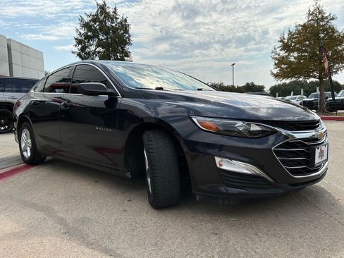 Used 2022 Chevrolet Malibu LS FWD image 4