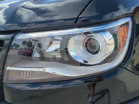 Used 2019 Chevrolet Colorado ZR2 w/ ZR2 Midnight Special Edition image 10