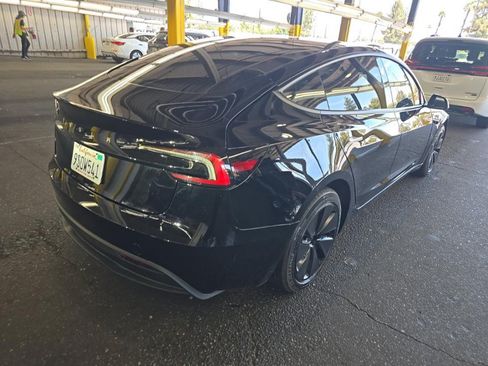 Used 2025 Tesla Model 3 RWD image 2