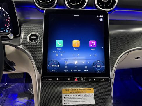 Certified 2025 Mercedes-Benz GLC 300 image 33