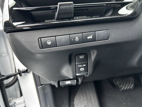 New 2025 Nissan Murano SL image 12