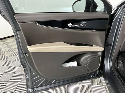 Certified 2021 Lincoln Nautilus FWD w/ Equipment Group 101A image 18