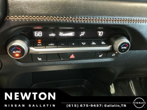 Used 2025 MAZDA CX-50 AWD 2.5 Hybrid w/ Premium Pkg image 9